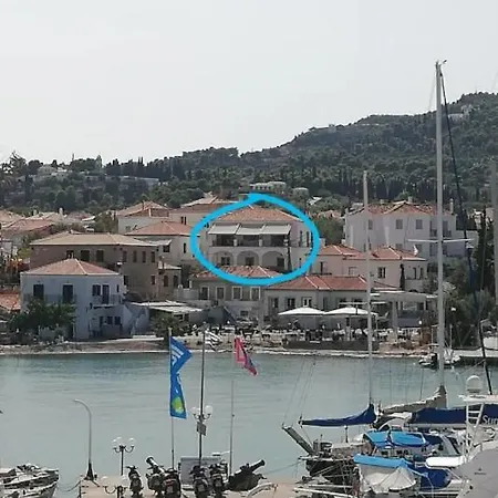 Loula'S House Apartment Spetses Town Exterior photo