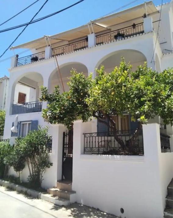 Apartmán Loula's House *
